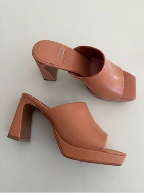 Jeffrey Campbell caviar Heels